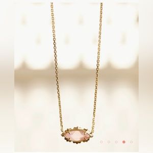 Kendra Scott Genevieve gold short pendant necklace